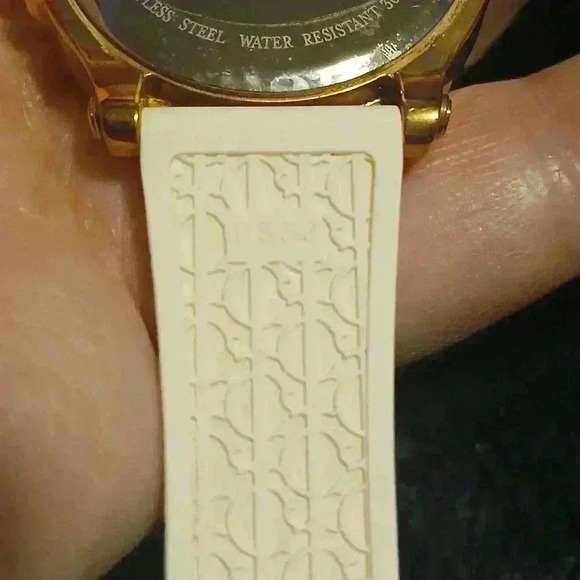 Juicy Couture Wristwatch 0553 FIRM!!$$ - Picture 9 of 12